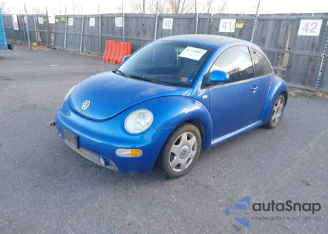 2000 Volkswagen New Beetle Gls 1.8L Turbo z USA, uszkodzony, nr VIN 3VWCD21C5YM462176